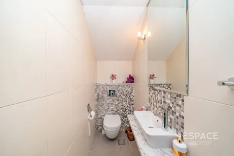 Villa en Regional, Jumeirah Park, Dubai, 3 dormitorios, 337 m², № 71185 - foto 8