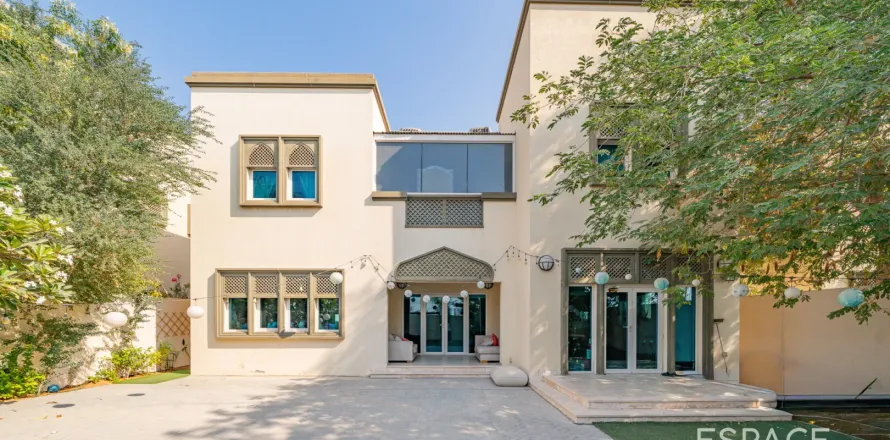 Villa en Regional, Jumeirah Park, Dubai, 3 dormitorios, 337 m², № 71185