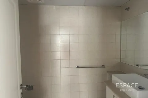 Снять в аренду виллу в Meadows 1, Meadows, Дубай: 6 спален, 457м², № 71184 - фото 8