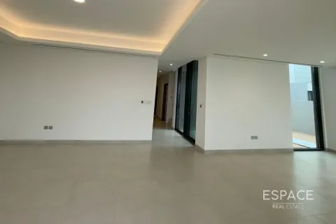 Снять в аренду таунхаус в Arabian Ranches 3, Дубай: 4 спальни, 384м², № 71187 - фото 2