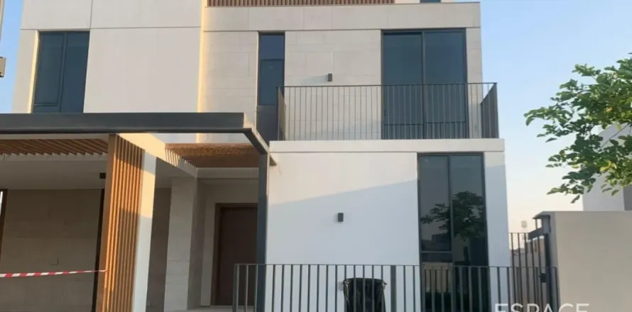 Таунхаус в Arabian Ranches 3, Дубай, 4 спальни, 384м², № 71187