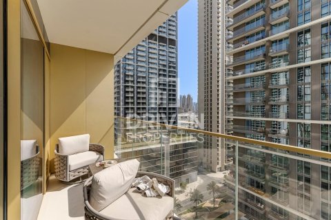 Apartamento en EMAAR Beachfront, Dubai Harbour, Dubai, 2 dormitorios, 117 m², № 87098