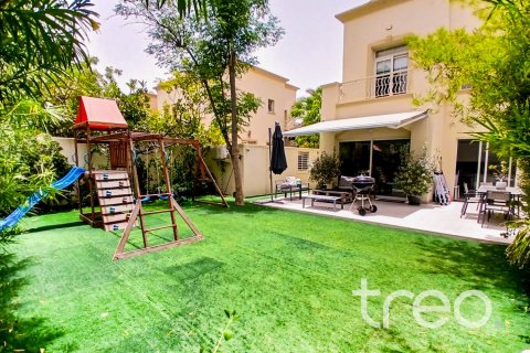 Villa en The Springs, Dubai, 3 dormitorios, 348.39 m², № 119799