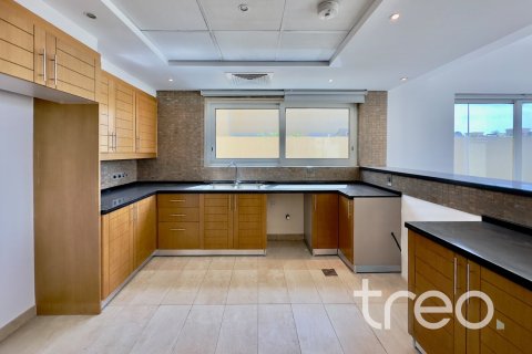 فيلا في Legacy, Jumeirah Park, دبي 4 غرف نوم, 386.2 م² رقم 119800 - صورة 7