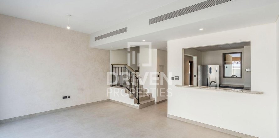 Maison de ville à Damac Lagoons, Dubai, 4 chambres, 144 m², № 129808