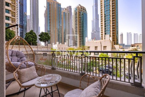 Apartment in Boulevard Central Towers, Downtown Dubai (Downtown Burj Dubai), Dubai 2 bedrooms, 118.82 sq.m. № 129799