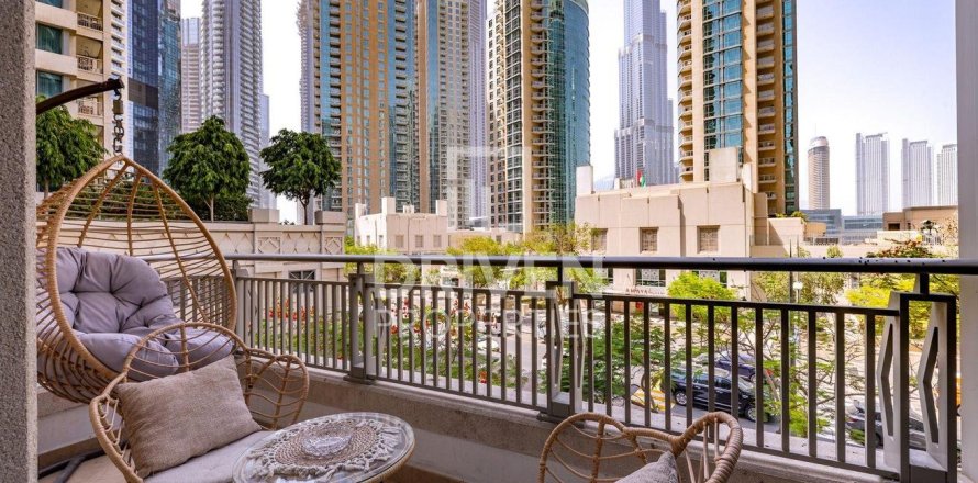 Apartment in Boulevard Central Towers, Downtown Dubai (Downtown Burj Dubai), Dubai 2 bedrooms, 118.82 sq.m. № 129799