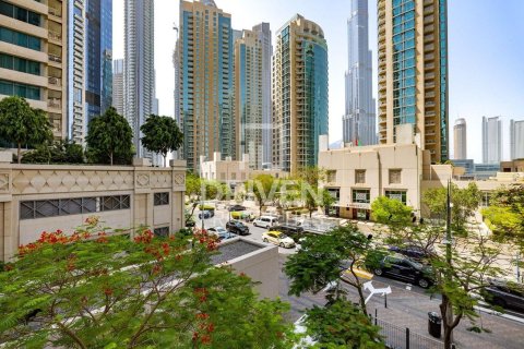 Apartment in Boulevard Central Towers, Downtown Dubai (Downtown Burj Dubai), Dubai 2 bedrooms, 118.82 sq.m. № 129799 - photo 4