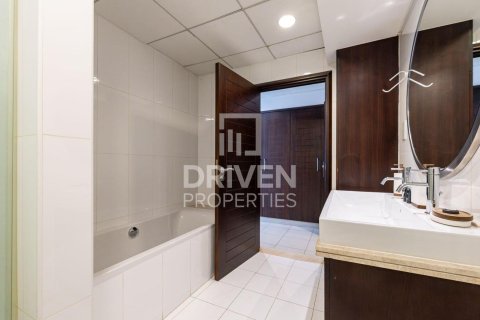 Apartment in Boulevard Central Towers, Downtown Dubai (Downtown Burj Dubai), Dubai 2 bedrooms, 118.82 sq.m. № 129799 - photo 7