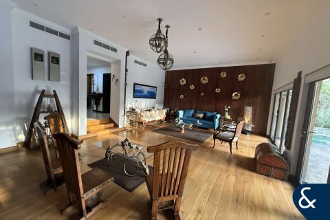 Villa in The Villa, Dubai 4 bedrooms, 626 sq.m. № 74409 - photo 3