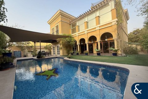 Villa in The Villa, Dubai 4 bedrooms, 626 sq.m. № 74409 - photo 1