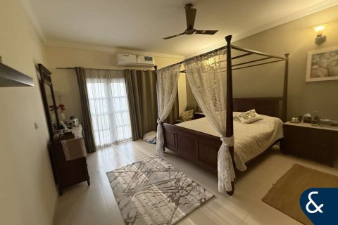 Villa in The Villa, Dubai 4 bedrooms, 626 sq.m. № 74409 - photo 10