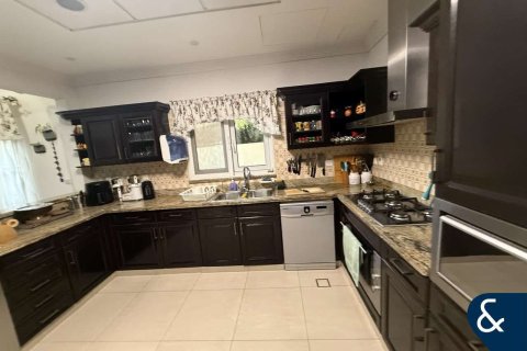 Villa in The Villa, Dubai 4 bedrooms, 626 sq.m. № 74409 - photo 5