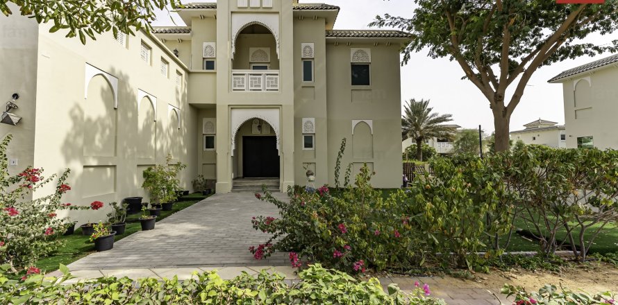 Villa in Al Furjan, Dubai 4 bedrooms, 600 sq.m. № 47671