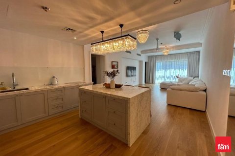 Квартира в Пальме Джумейре, Дубай, 1 спальня, 121.3м², № 90426