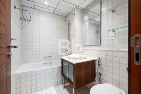 Apartment in Dubai Marina, Dubai 2 bedrooms, 126 sq.m. № 56634 - photo 12
