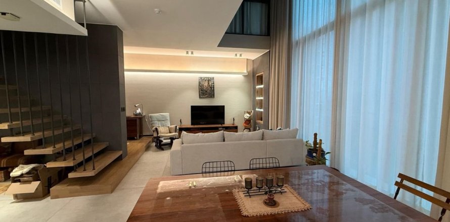Appartement à Dubai, 2 chambres, 155.1 m², № 110632