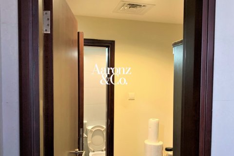 Apartment in Jumeirah Lake Towers, Dubai 2 bedrooms, 135 sq.m. № 110628 - photo 5