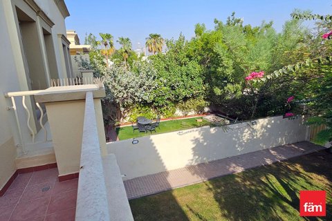 Villa in Dubai 3 bedrooms, 254.9 sq.m. № 109464 - photo 4