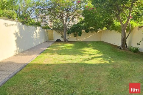 Villa in Dubai 3 bedrooms, 254.9 sq.m. № 109464 - photo 21