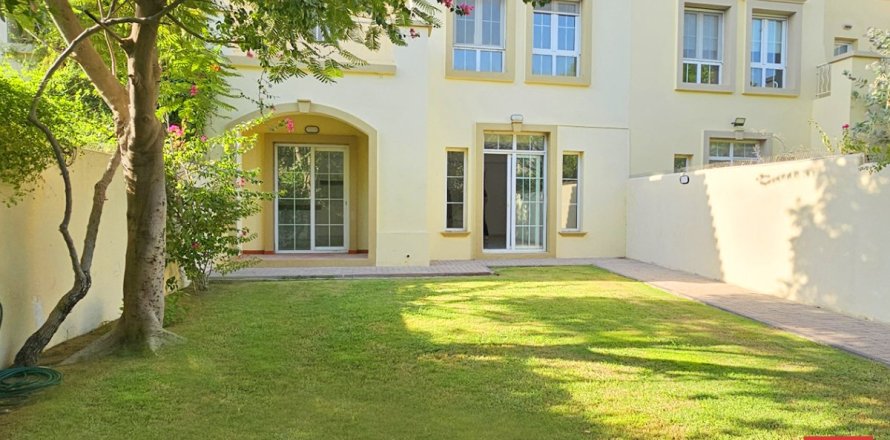 Villa in Dubai 3 bedrooms, 254.9 sq.m. № 109464