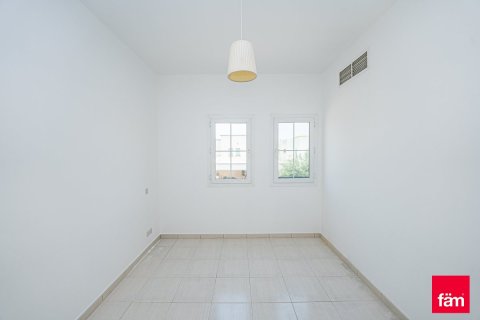 Villa in Dubai 3 bedrooms, 254.9 sq.m. № 109464 - photo 16