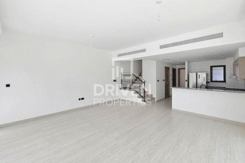 Townhouse in Damac Lagoons, Dubai 5 bedrooms, 219.62 sq.m. № 134443 - photo 17