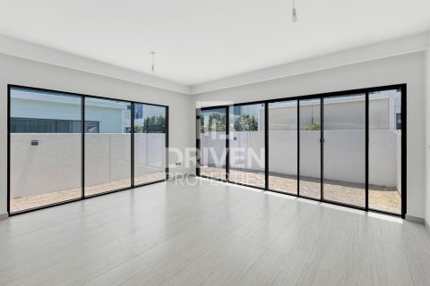 Townhouse in Damac Lagoons, Dubai 5 bedrooms, 219.62 sq.m. № 134443