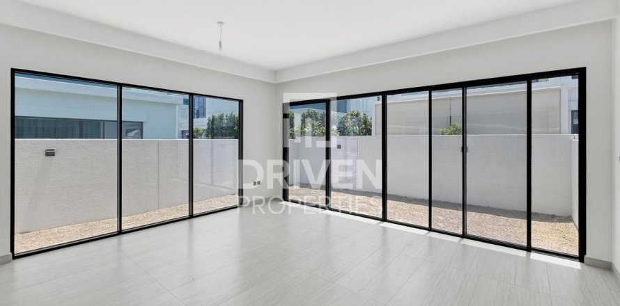 Townhouse in Damac Lagoons, Dubai 5 bedrooms, 219.62 sq.m. № 134443