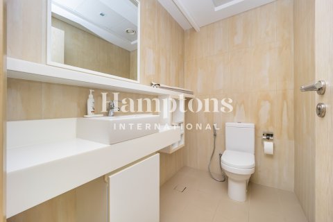 Квартира в Джумейра Бич Резиденс, Дубай, 2 спальни, 155м², № 90161