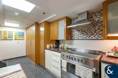 Apartment in Shams, Jumeirah Beach Residence, Dubai 1 bedroom, 149 sq.m. № 75858 - photo 5