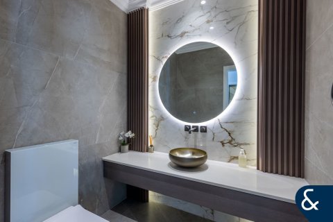 Villa in Jumeirah Golf Estates, Dubai 5 bedrooms, 658 sq.m. № 75854 - photo 19