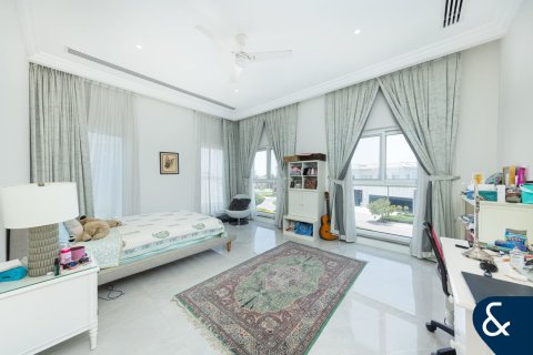 Villa in Jumeirah Golf Estates, Dubai 5 bedrooms, 658 sq.m. № 75854 - photo 12
