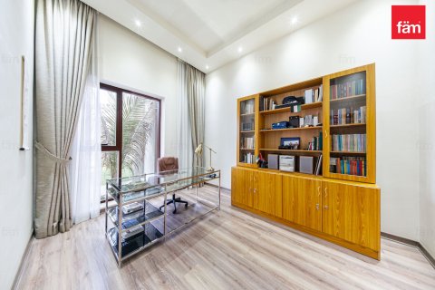 Villa à Al Barsha, Dubai, 5 chambres, 967.2 m², № 133373 - photo 19