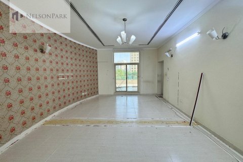 Снять в аренду квартиру в Bur Dubai, Дубай: 3 спальни, 278.7м², № 7728 - фото 7