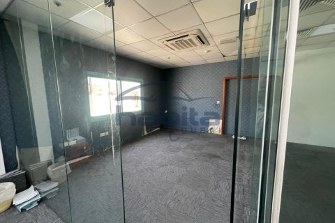 Entrepôt à Jebel Ali, Dubai, 5574.1 m², № 7729 - photo 7