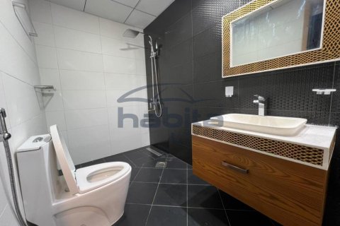 Apartamento en Business Bay, Dubai, 3 dormitorios, 126.8 m², № 7722 - foto 8