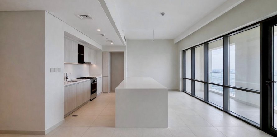 Квартира в Дубае, 2 спальни, 107.3м², № 86104