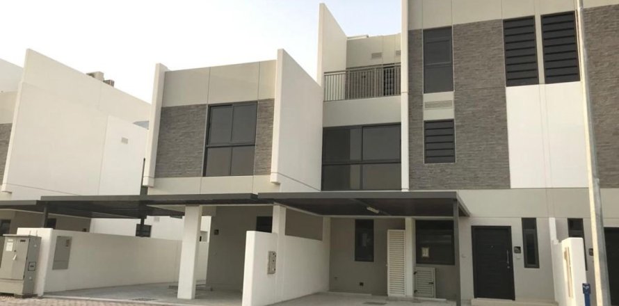 Adosado en Dubai, 5 dormitorios, 174.8 m², № 115795
