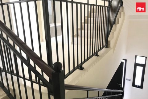 Adosado en Dubai, 5 dormitorios, 174.8 m², № 115795 - foto 5