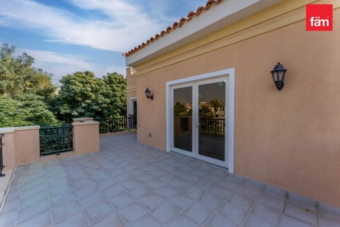 Снять в аренду виллу в Дубае: 5 спален, 543.6м², № 72135 - фото 25