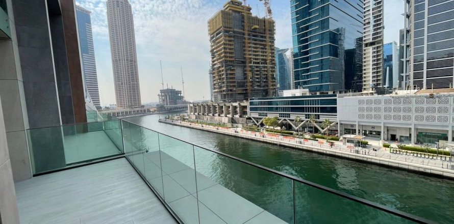 Квартира в Бизнес-Бэе, Дубай, 1 спальня, 106.3м², № 72141