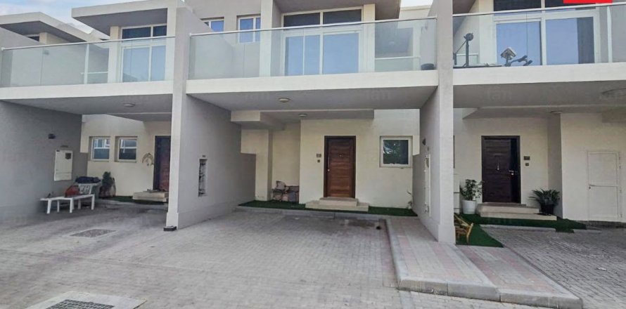 Townhouse in Dubai 3 bedrooms, 112.2 sq.m. № 70454