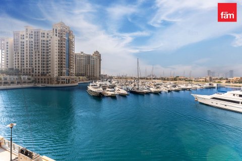 Apartment in Palm Jumeirah, Dubai 3 bedrooms, 210.5 sq.m. № 70452 - photo 3