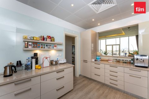 Apartment in Palm Jumeirah, Dubai 3 bedrooms, 210.5 sq.m. № 70452 - photo 17