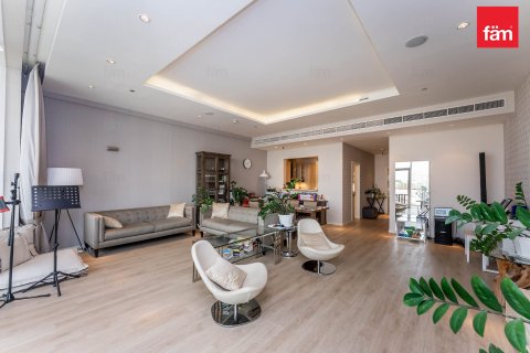 Apartment in Palm Jumeirah, Dubai 3 bedrooms, 210.5 sq.m. № 70452 - photo 12