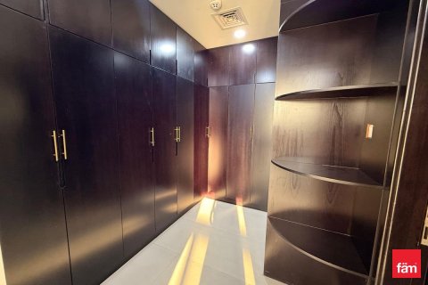 Villa en Al Furjan, Dubai, 5 dormitorios, 600 m², № 76916 - foto 18