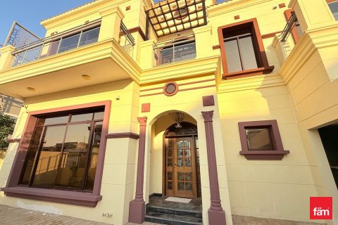 Villa en Al Furjan, Dubai, 5 dormitorios, 600 m², № 76916 - foto 23