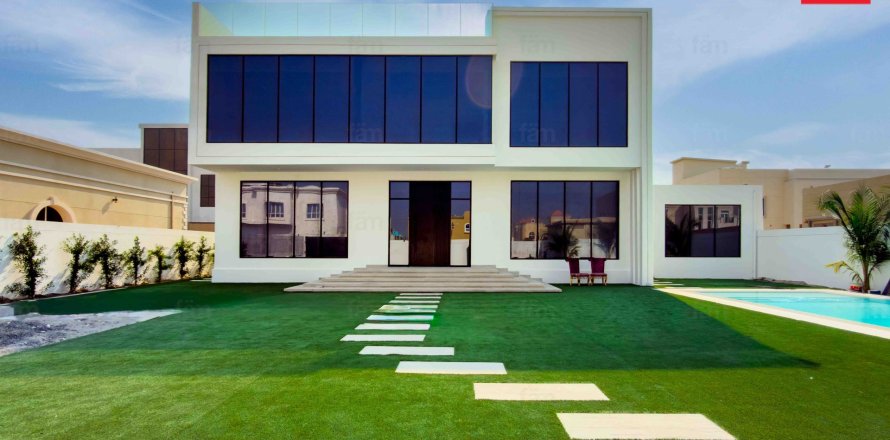 Villa in Al Barsha, Dubai 5 bedrooms, 1254.5 sq.m. № 76915