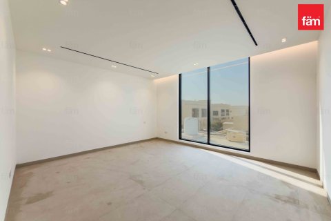 Villa in Al Barsha, Dubai 5 bedrooms, 1254.5 sq.m. № 76915 - photo 13